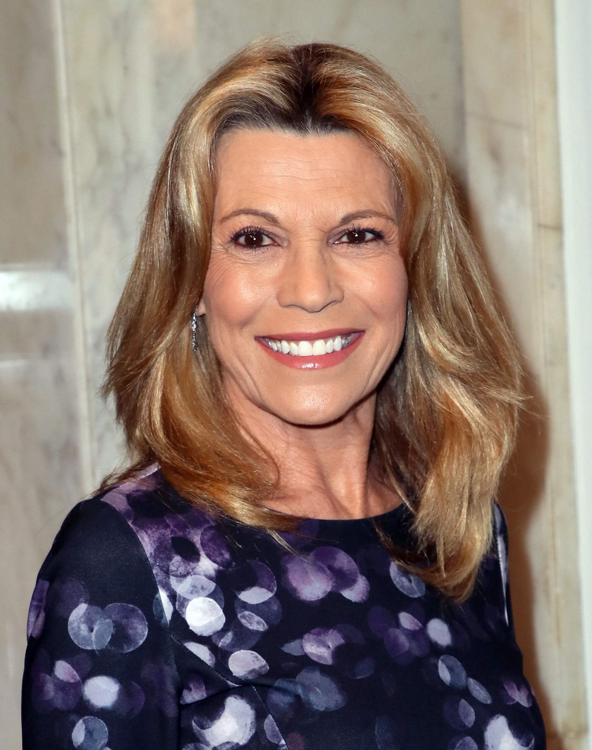 Vanna White Net Worth Age Achievements And Body Measurements