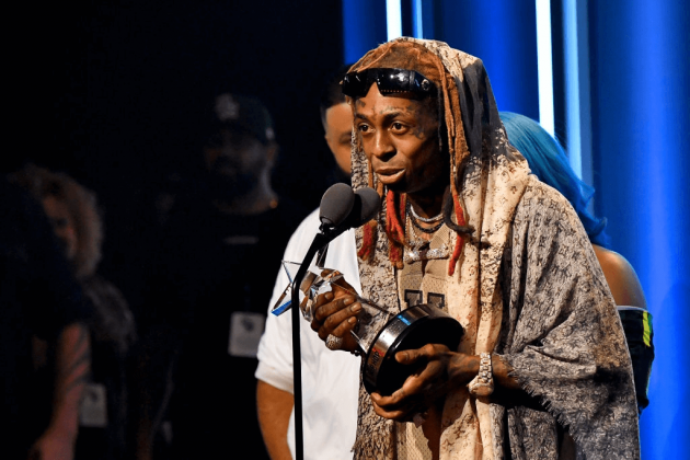 lil wayne free weezy album sells lil wayne free weezy album sells