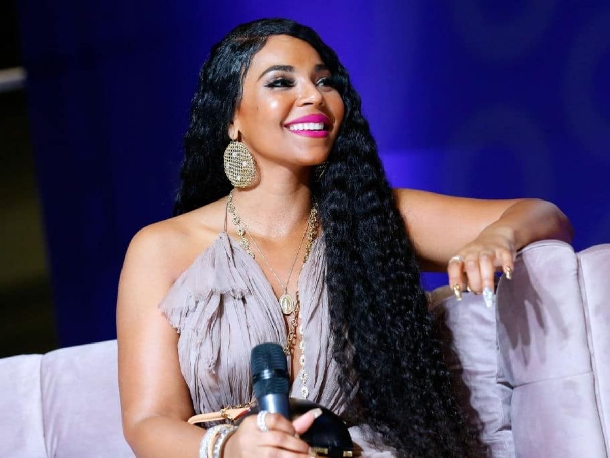 Ashanti Net Worth Bio Age Body Measurements Family And Career