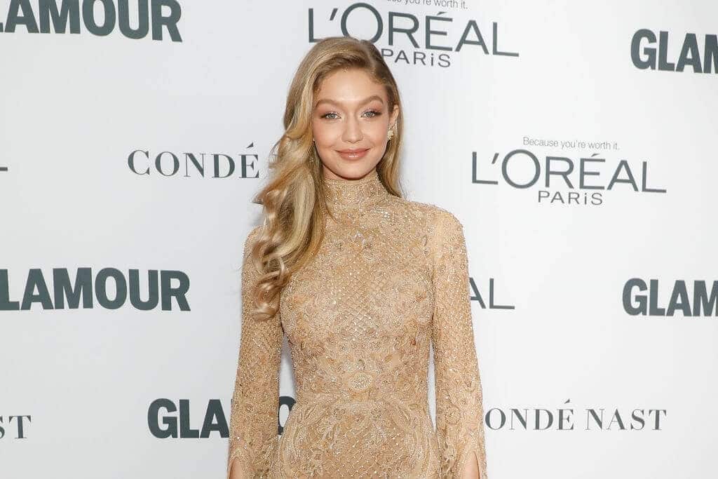 Джиджи хадид параметры. Канны 2024 Джиджи Хадид. Гиги Хадид био. Gigi Hadid height. Джиджи Хадид типаж.