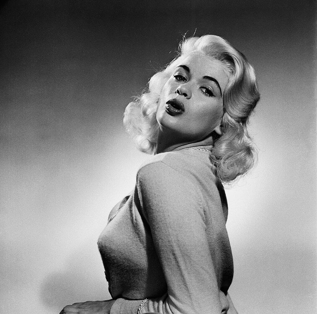 Jayne Mansfield Measurements, Net Worth, Bio, Age, and Family Details
